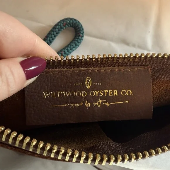 WILDWOOD OYSTER CO. LEATHER CLUTCH TEAL ROPE WRISTLET BROWN LEATHER WALLET POUCH